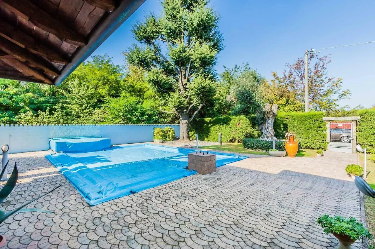 B&B Southitaly Busto Arsizio 0*,  Italy