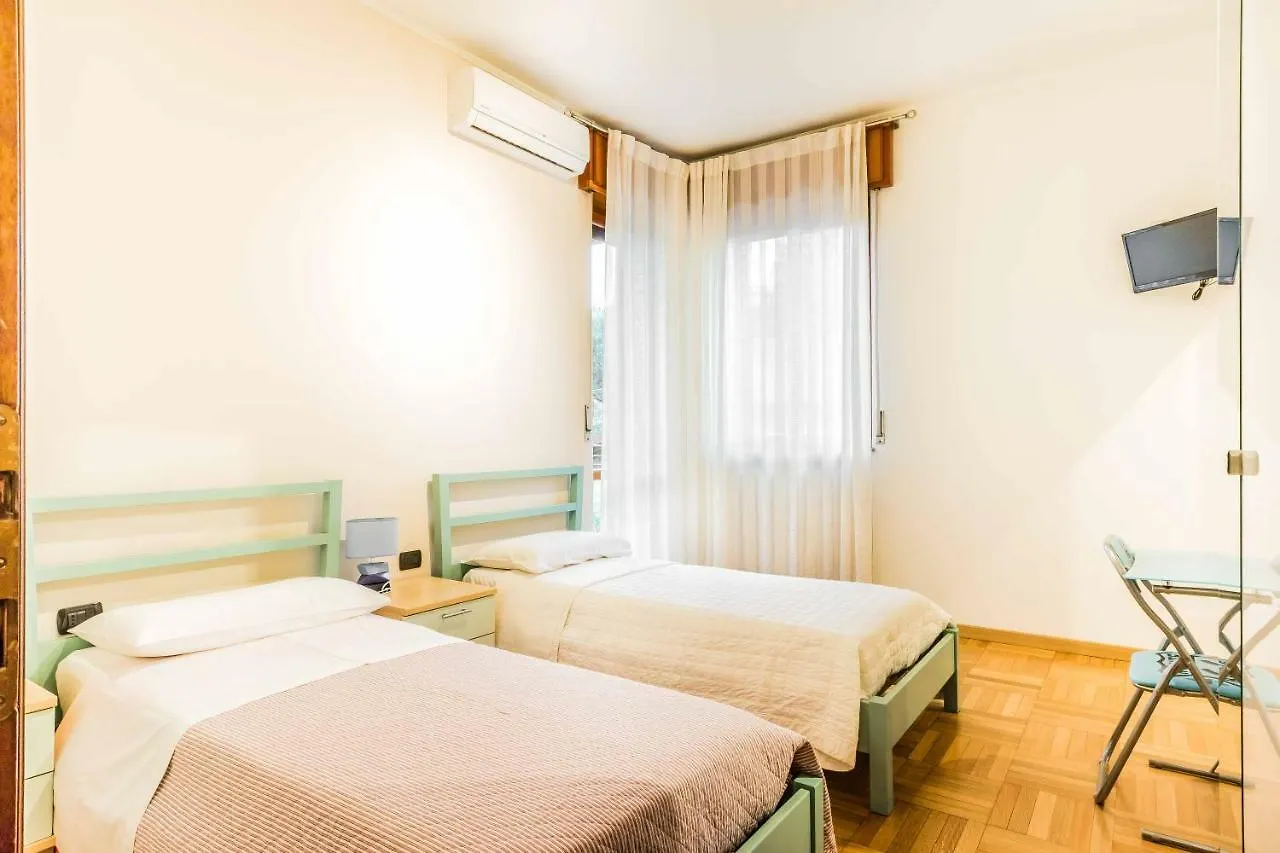 B&B Southitaly Busto Arsizio 0*,